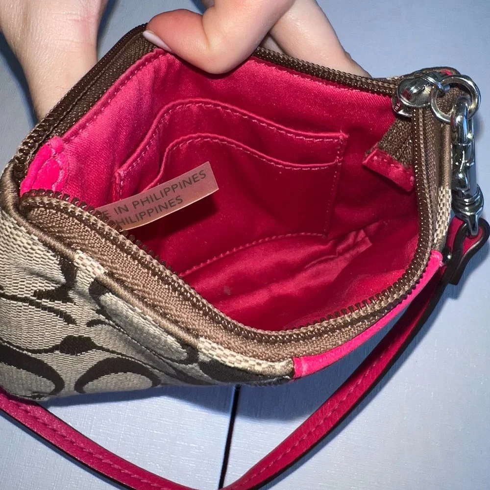 Coach Wristlet in Pink & Classic Brown "C" Pattern - Picture 2 of 12